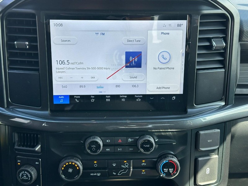 Ford F-150 Vehicle Full-screen Gallery Image 7