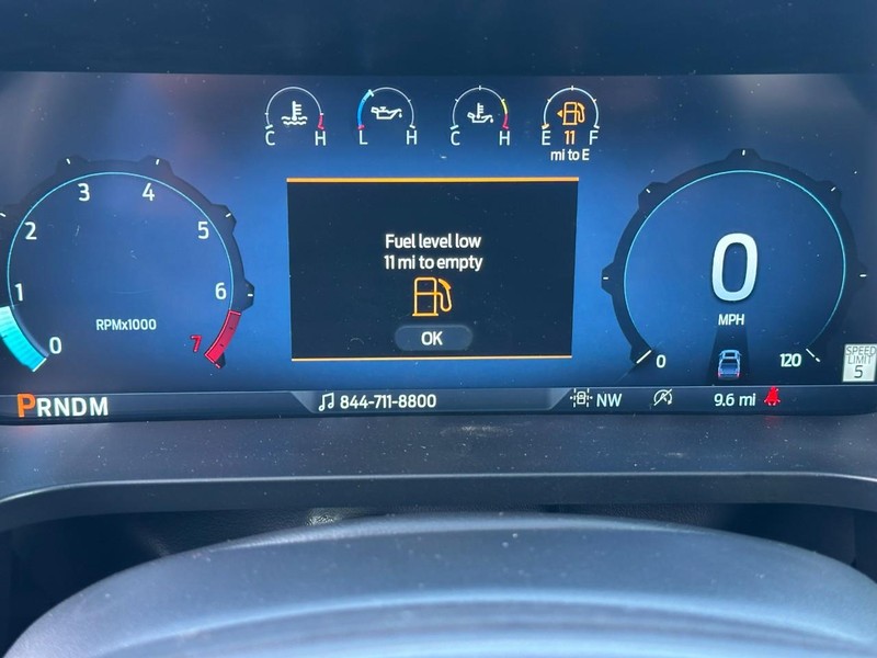 Ford F-150 Vehicle Full-screen Gallery Image 13