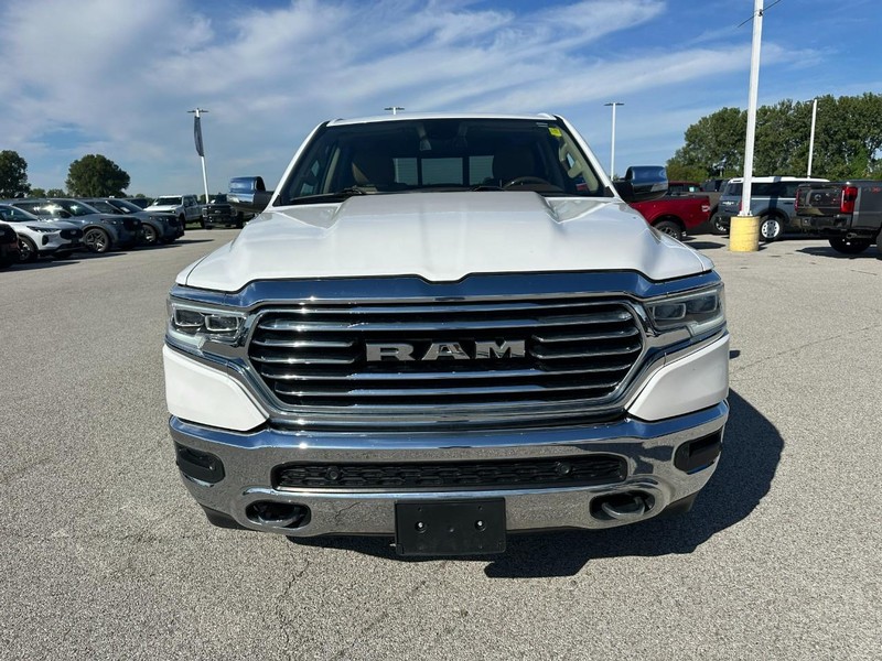 Ram 1500 Vehicle Full-screen Gallery Image 9