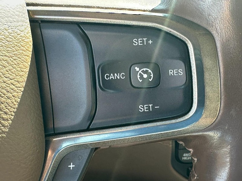 Ram 1500 Vehicle Full-screen Gallery Image 20