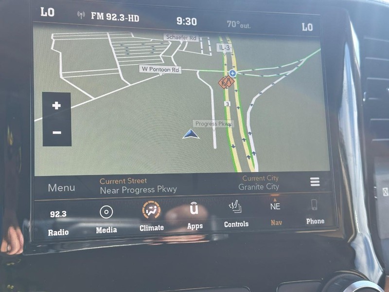 Ram 1500 Vehicle Full-screen Gallery Image 22