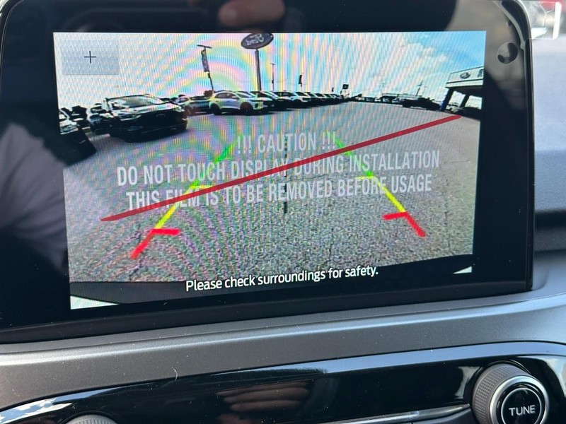 Ford Escape Vehicle Full-screen Gallery Image 15