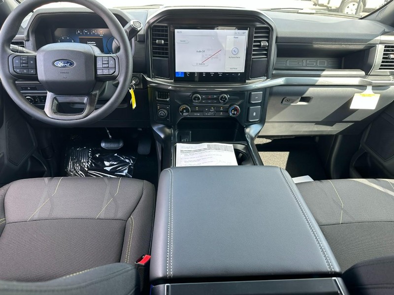 Ford F-150 Vehicle Full-screen Gallery Image 5