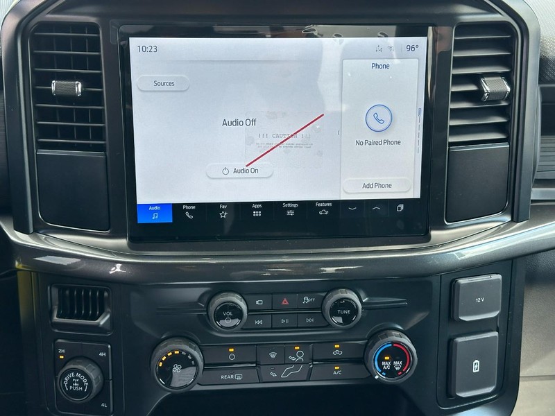 Ford F-150 Vehicle Full-screen Gallery Image 7