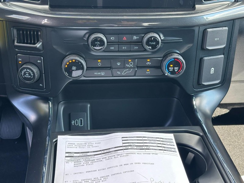 Ford F-150 Vehicle Full-screen Gallery Image 8