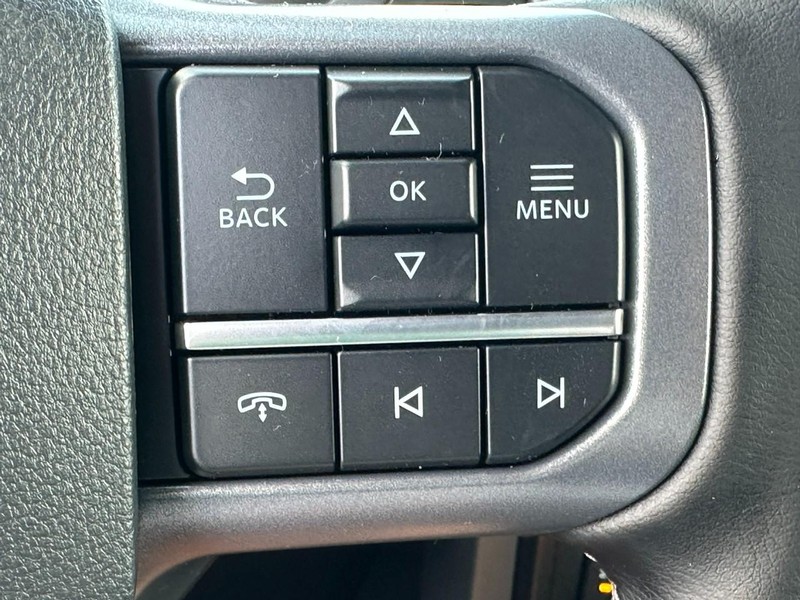 Ford F-150 Vehicle Full-screen Gallery Image 12