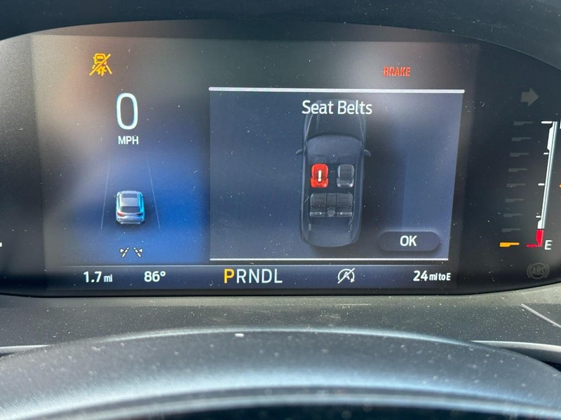 Ford Escape Vehicle Full-screen Gallery Image 14