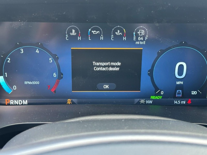 Ford F-150 Vehicle Full-screen Gallery Image 13