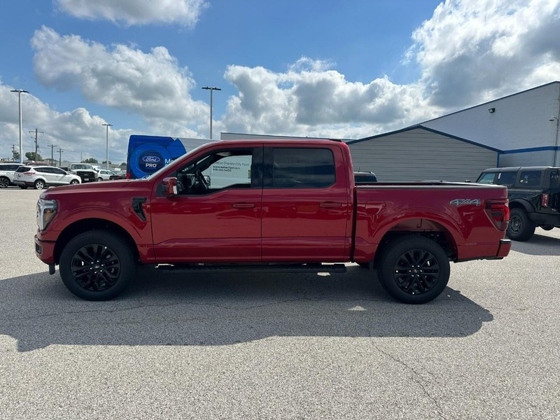 Ford F-150 Vehicle Full-screen Gallery Image 2