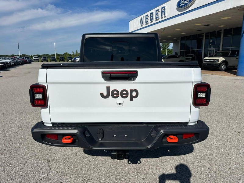 Jeep Gladiator Vehicle Full-screen Gallery Image 4