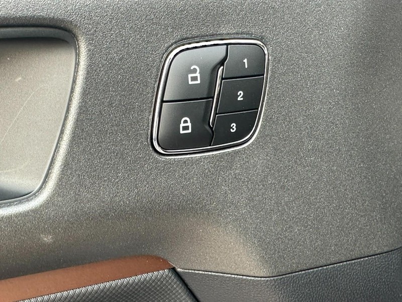 Ford Bronco Sport Vehicle Full-screen Gallery Image 10