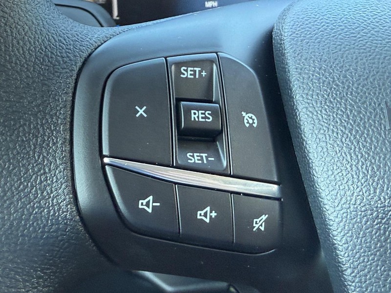 Ford Maverick Vehicle Full-screen Gallery Image 8