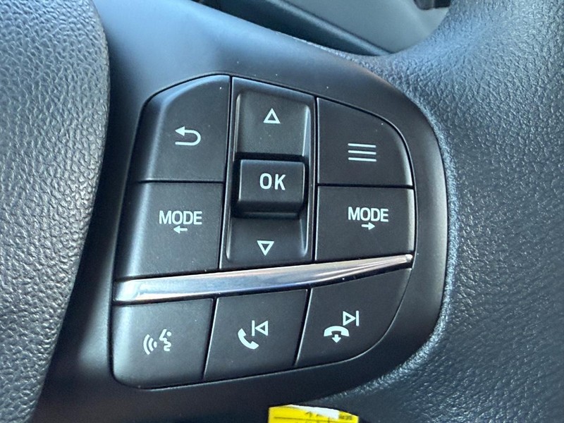 Ford Maverick Vehicle Full-screen Gallery Image 9