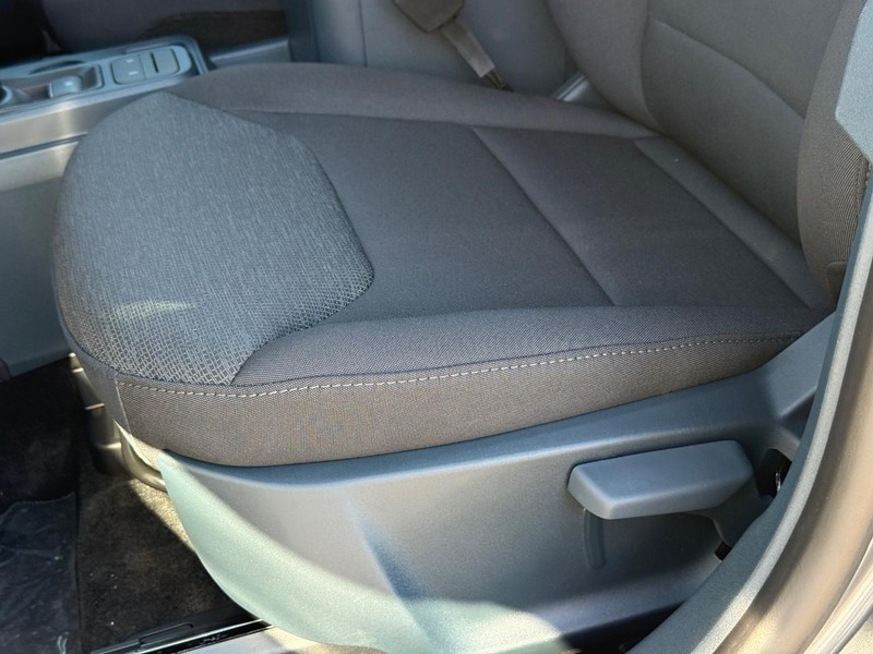 Ford Maverick Vehicle Full-screen Gallery Image 16