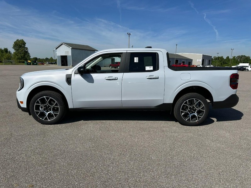 Ford Maverick Vehicle Full-screen Gallery Image 2