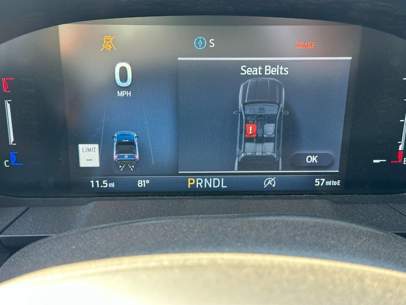 Ford Maverick Vehicle Full-screen Gallery Image 14