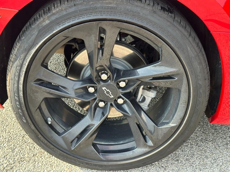 Chevrolet Camaro Vehicle Full-screen Gallery Image 7