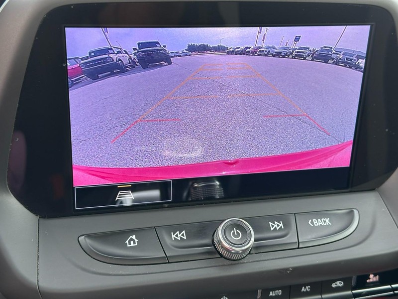 Chevrolet Camaro Vehicle Full-screen Gallery Image 21