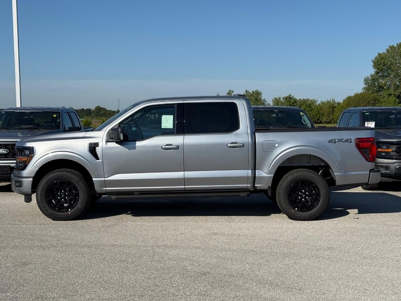 Ford F-150 Vehicle Full-screen Gallery Image 2