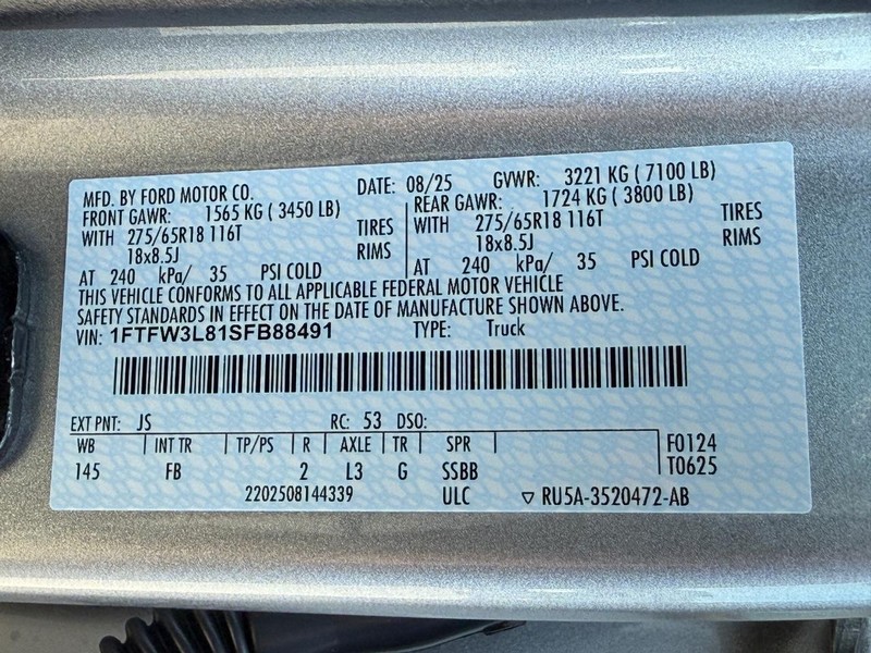 Ford F-150 Vehicle Full-screen Gallery Image 20