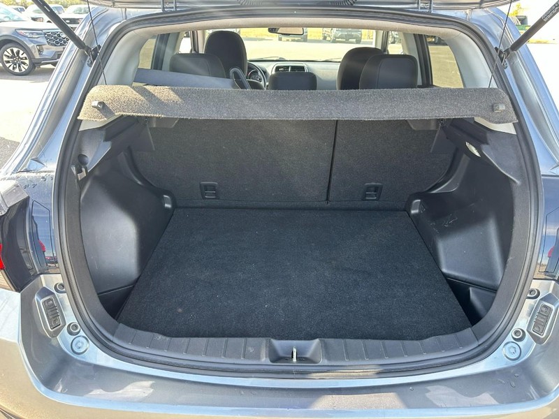 Mitsubishi Outlander Sport Vehicle Full-screen Gallery Image 5