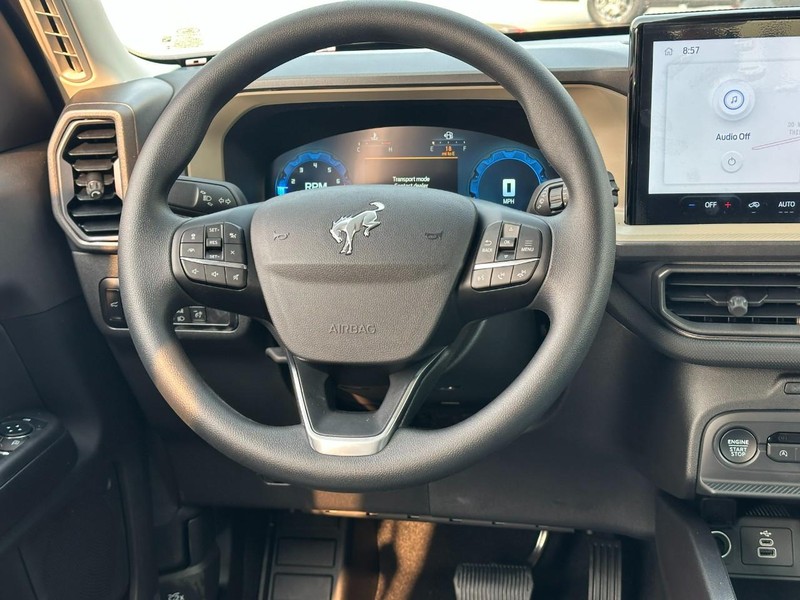 Ford Bronco Sport Vehicle Full-screen Gallery Image 6