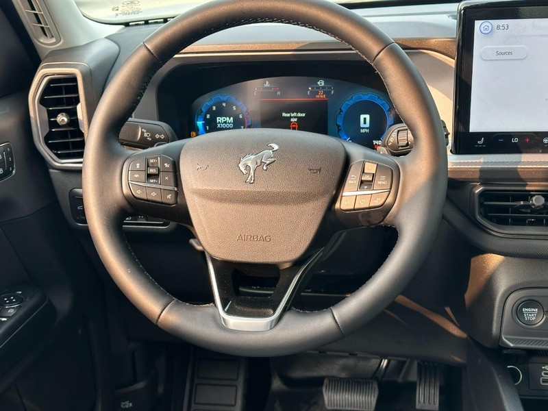 Ford Bronco Sport Vehicle Full-screen Gallery Image 6