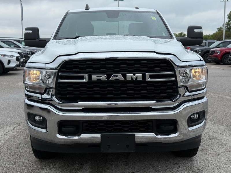 Ram 2500 Vehicle Full-screen Gallery Image 9