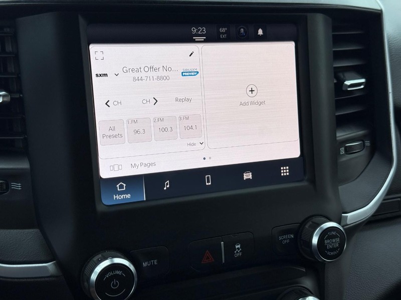 Ram 2500 Vehicle Full-screen Gallery Image 17