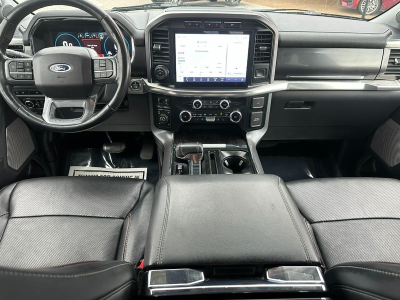 Ford F-150 Vehicle Full-screen Gallery Image 11