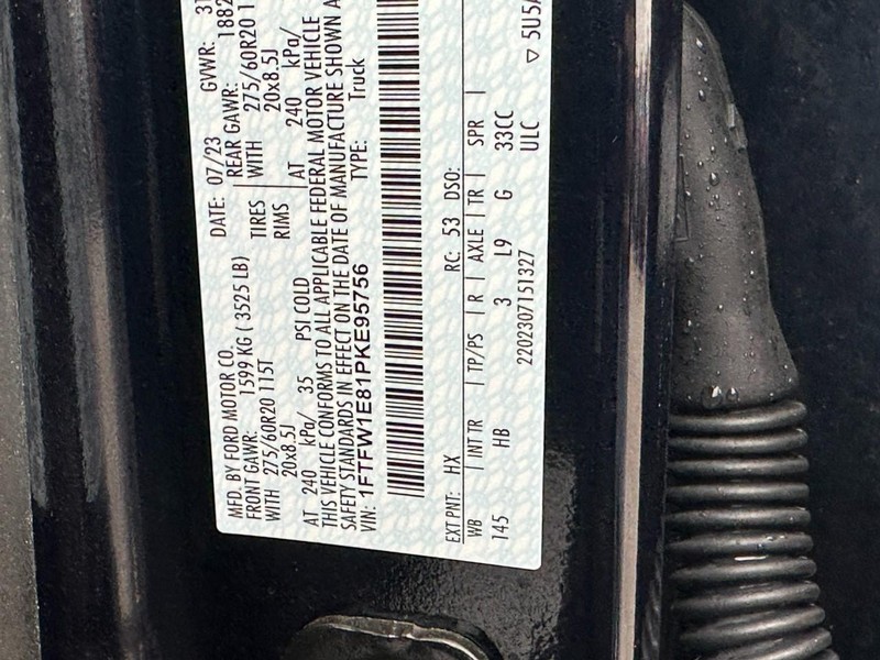 Ford F-150 Vehicle Full-screen Gallery Image 25