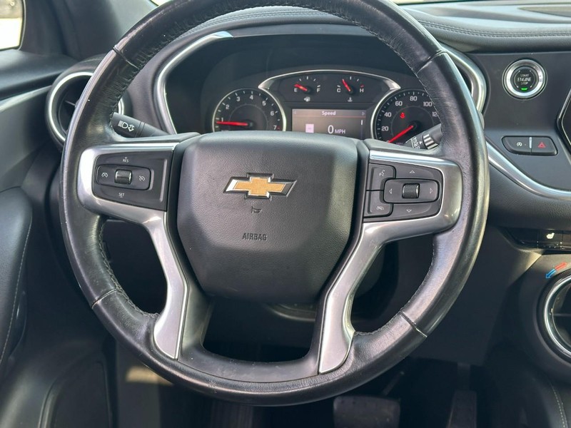 Chevrolet Blazer Vehicle Full-screen Gallery Image 12