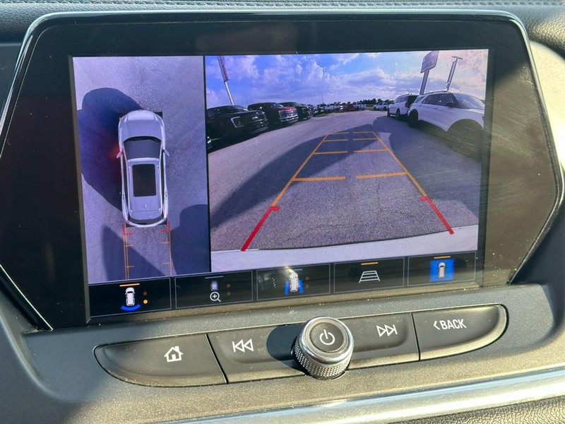 Chevrolet Blazer Vehicle Full-screen Gallery Image 22