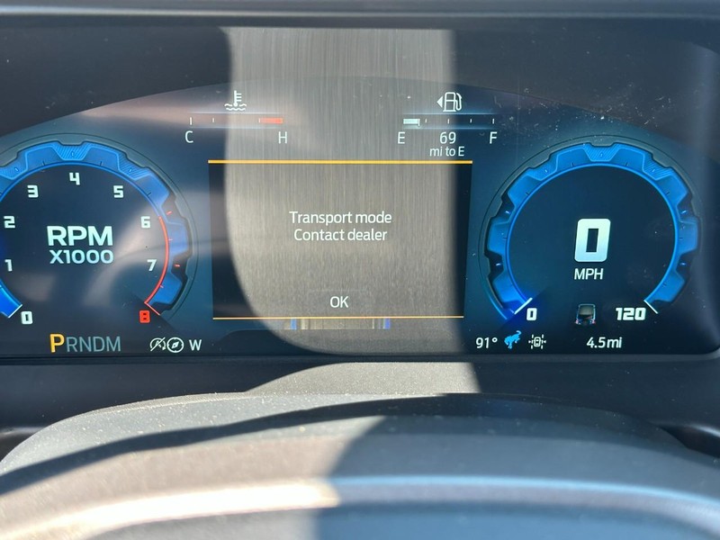 Ford Bronco Vehicle Full-screen Gallery Image 13