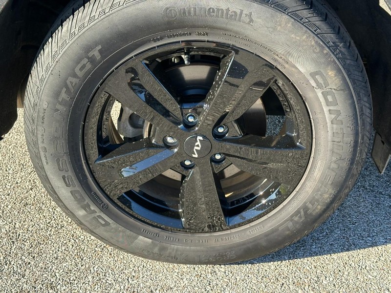 Kia Sorento Vehicle Full-screen Gallery Image 6