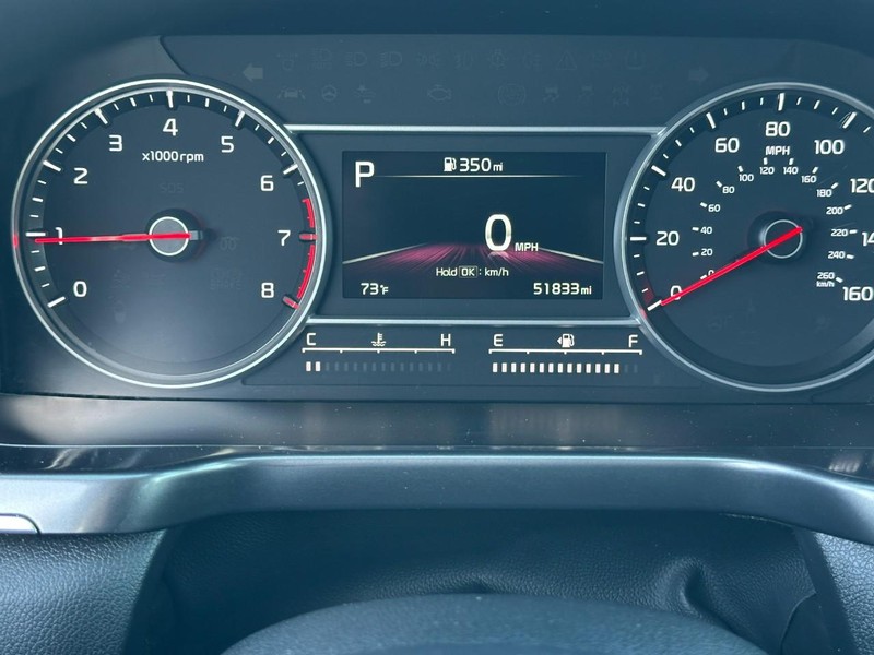 Kia Sorento Vehicle Full-screen Gallery Image 21