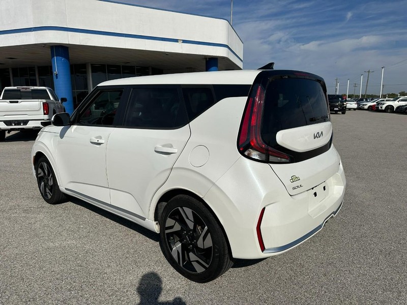 Kia Soul Vehicle Full-screen Gallery Image 3