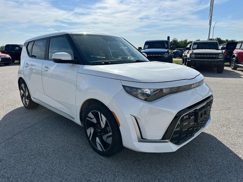 Kia Soul Vehicle Full-screen Gallery Image 8