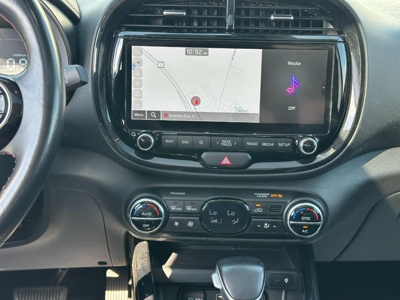 Kia Soul Vehicle Full-screen Gallery Image 14
