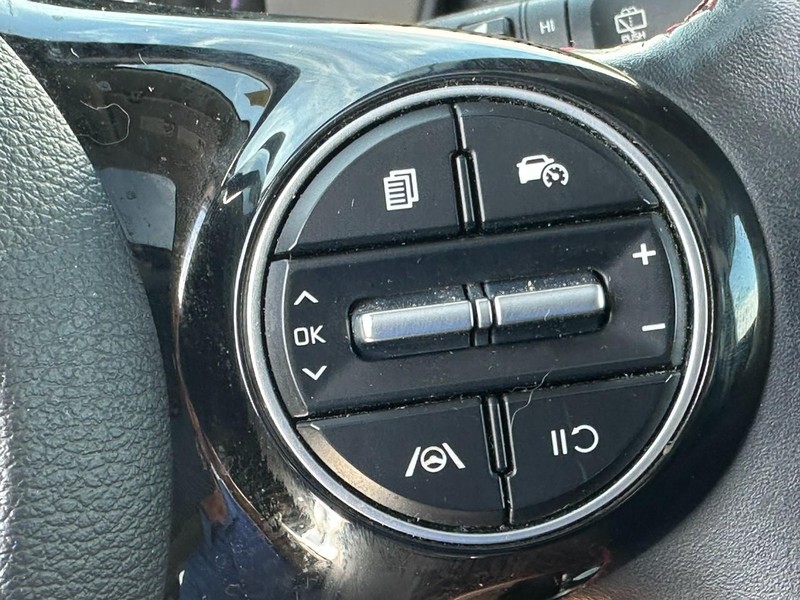 Kia Soul Vehicle Full-screen Gallery Image 19