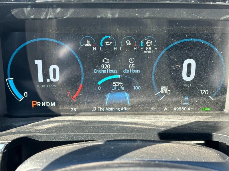 Ford F-150 Vehicle Full-screen Gallery Image 20