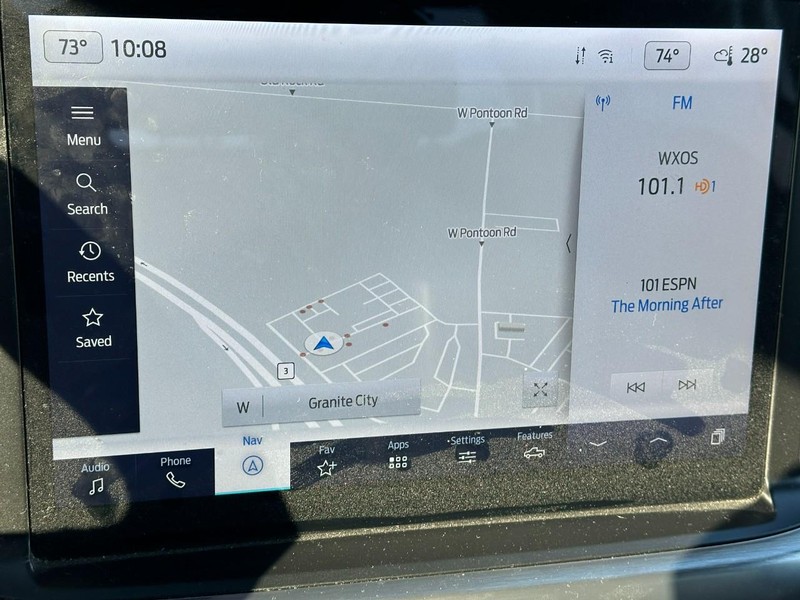 Ford F-150 Vehicle Full-screen Gallery Image 22