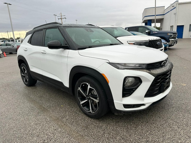 Chevrolet TrailBlazer Vehicle Full-screen Gallery Image 2