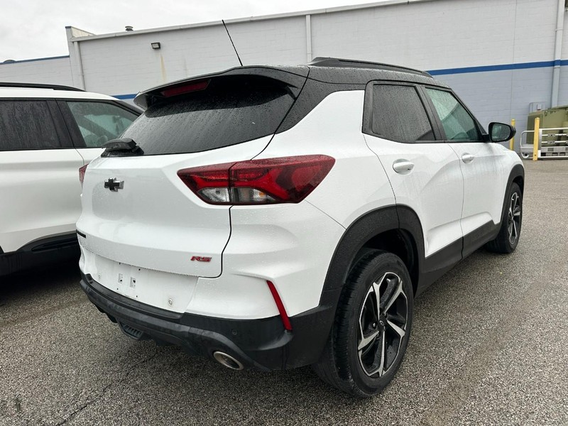 Chevrolet TrailBlazer Vehicle Full-screen Gallery Image 3