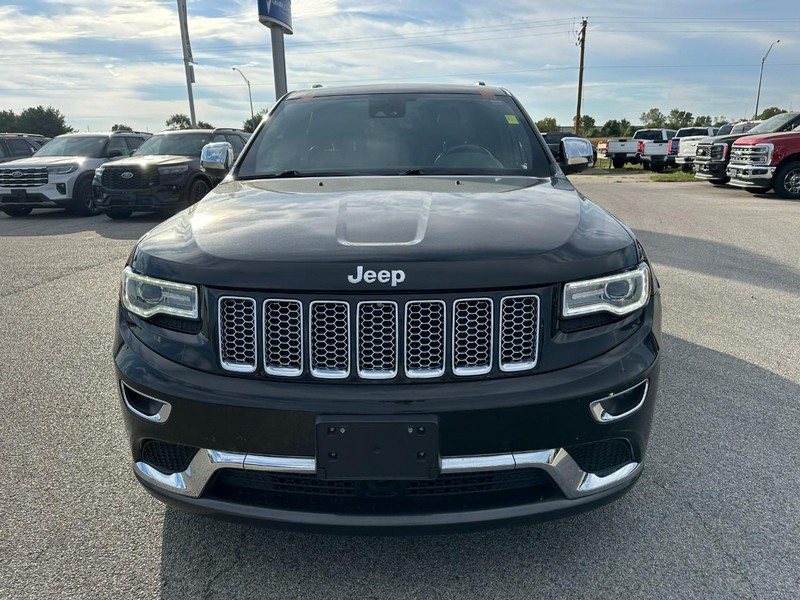 Jeep Grand Cherokee Vehicle Full-screen Gallery Image 9