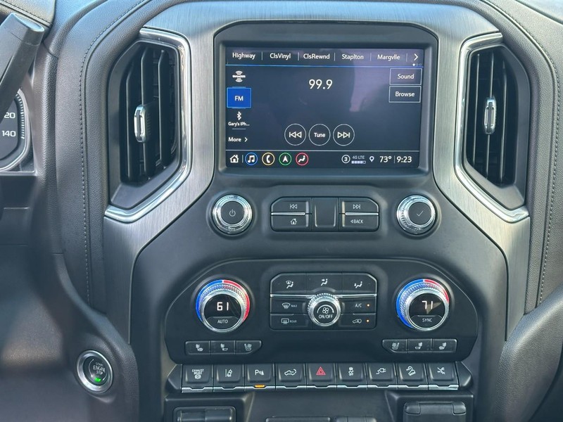 GMC Sierra 2500HD Vehicle Full-screen Gallery Image 14