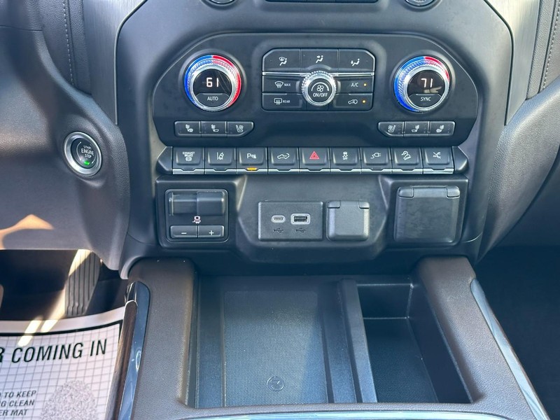 GMC Sierra 2500HD Vehicle Full-screen Gallery Image 15