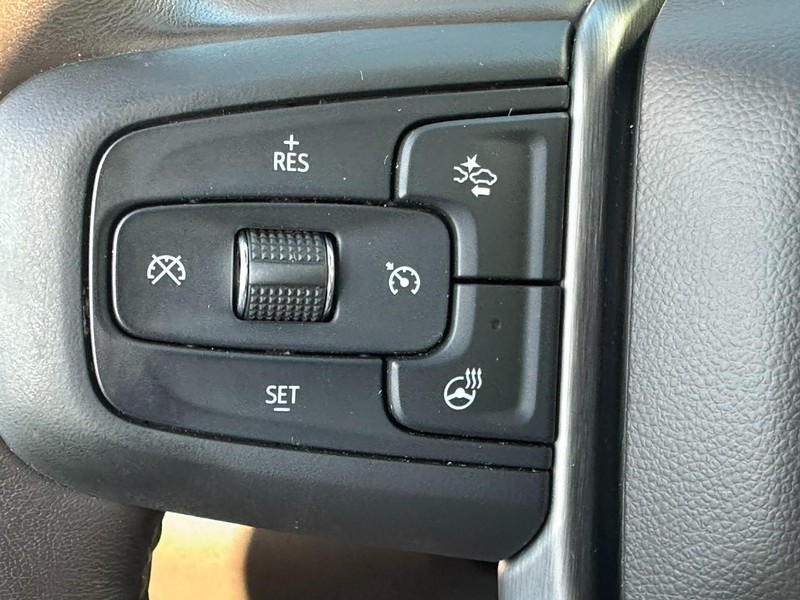 GMC Sierra 2500HD Vehicle Full-screen Gallery Image 20