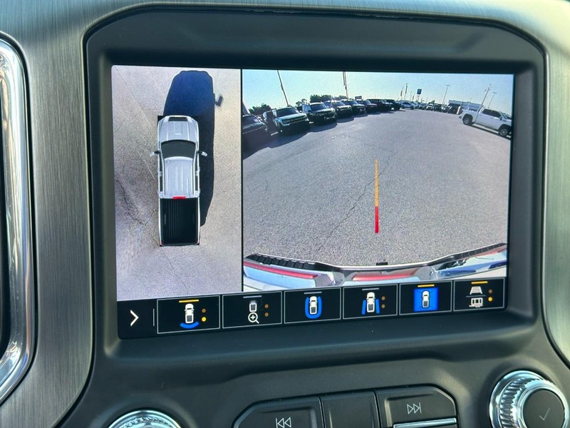 GMC Sierra 2500HD Vehicle Full-screen Gallery Image 25