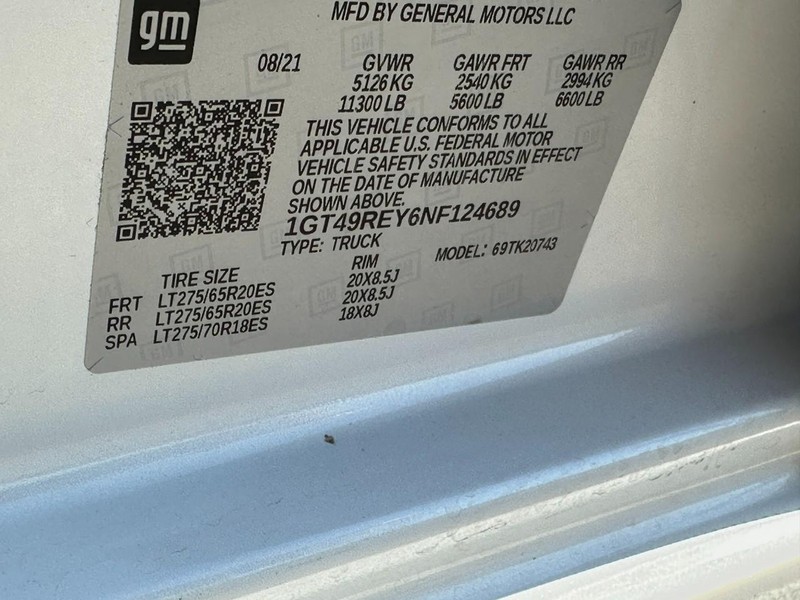 GMC Sierra 2500HD Vehicle Full-screen Gallery Image 26